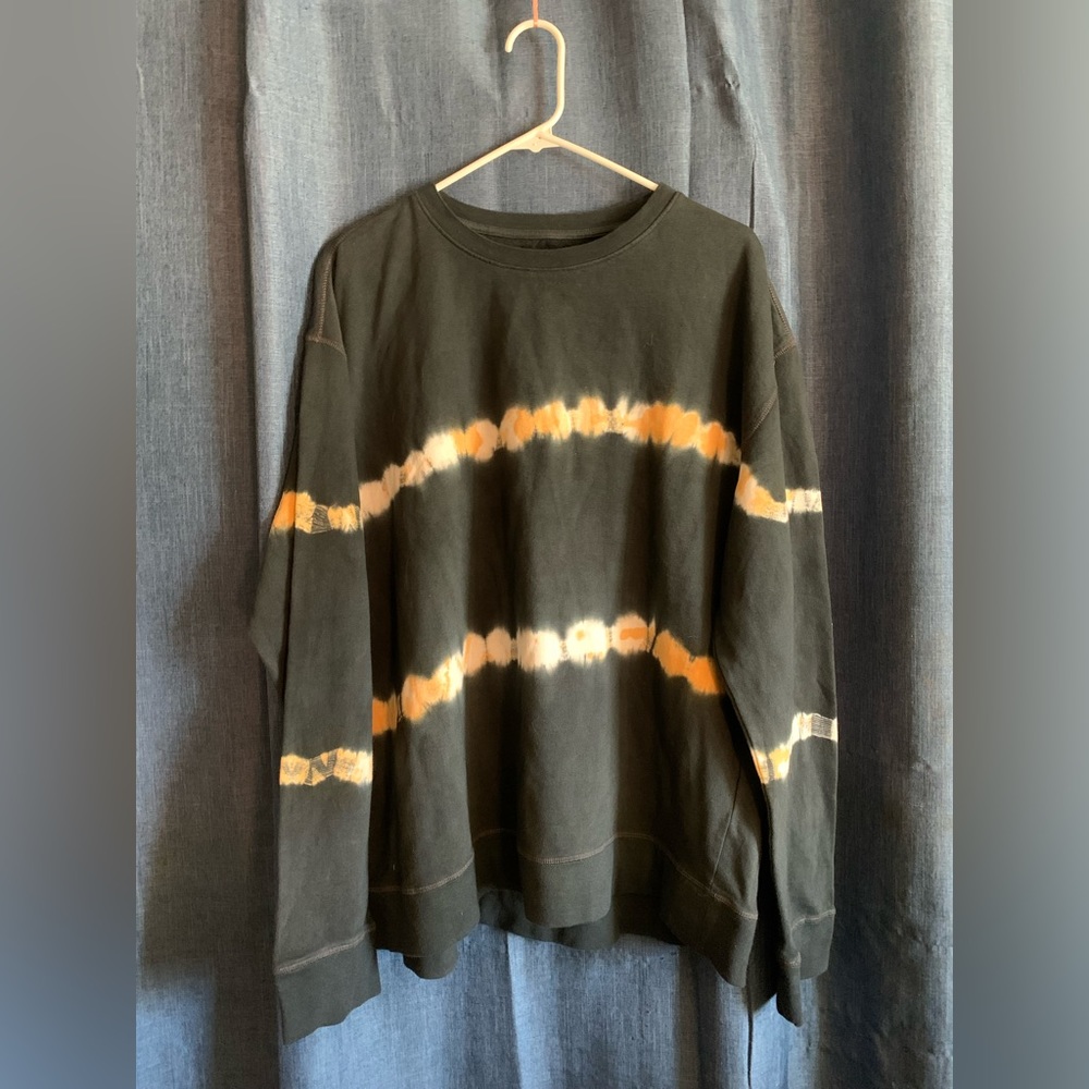 Colin’s Oversized Tye Dye Orange Striped Sweater
